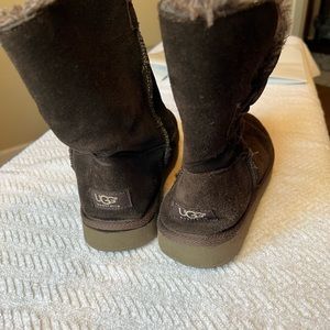 UGG Brown Button Boots Sz 7